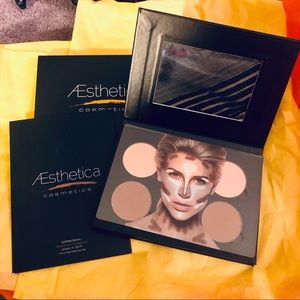 🆕 Aesthetica Cosmetics 👄 Contour Kit